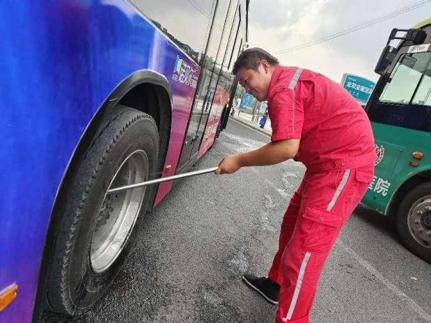 图片25.jpg 图片25.jpg