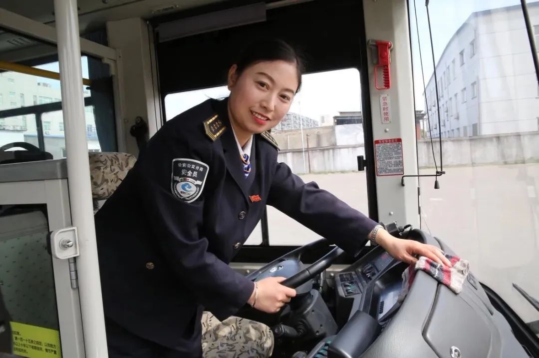 图片3.jpg 图片3.jpg