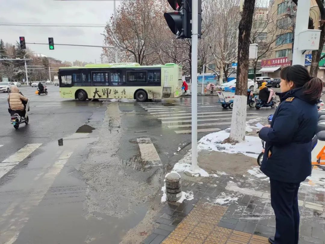 图片38.jpg 图片38.jpg