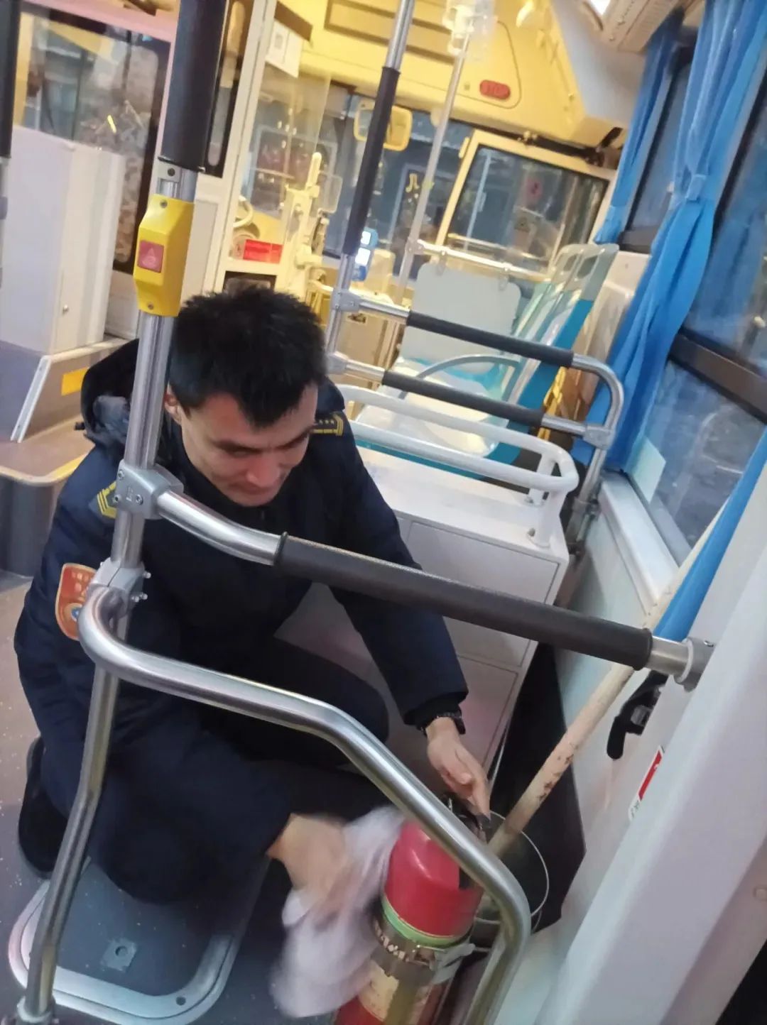 图片5.jpg 图片5.jpg