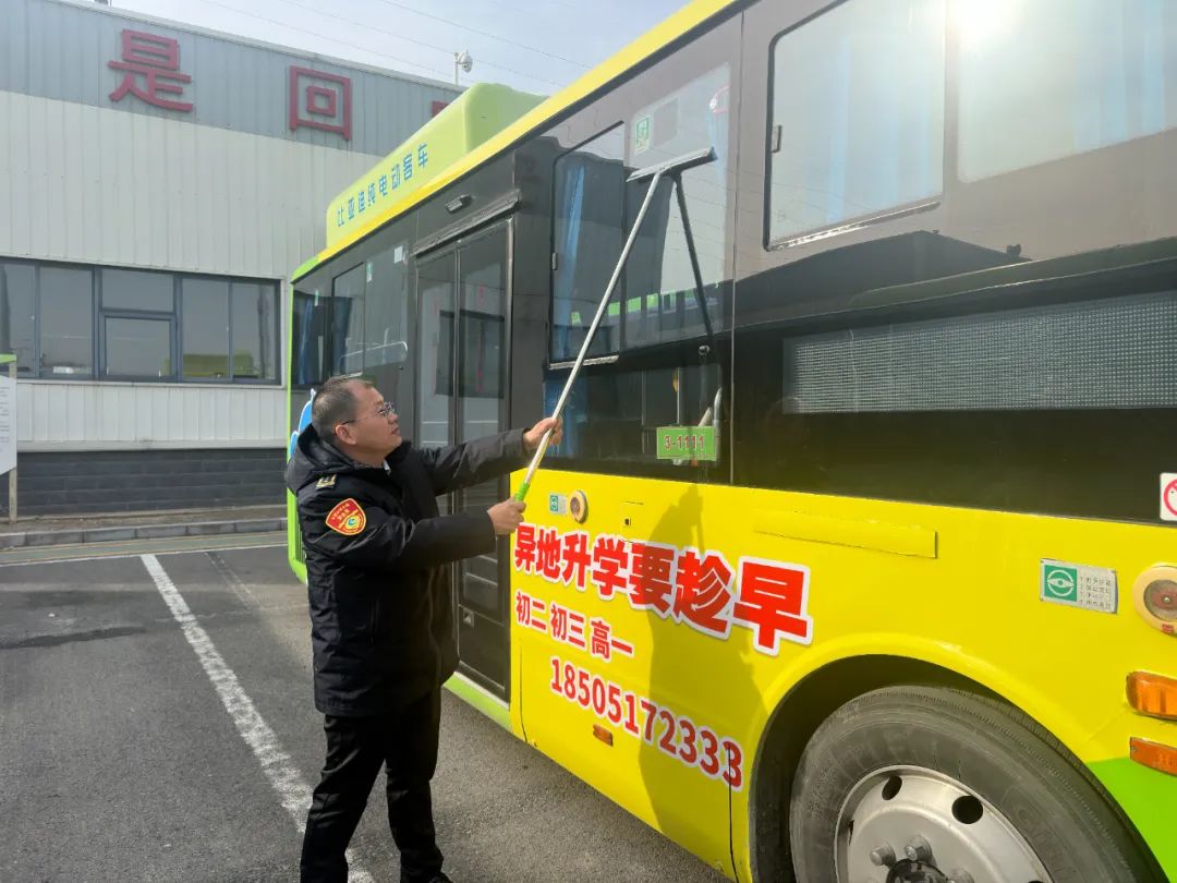 图片2.jpg 图片2.jpg