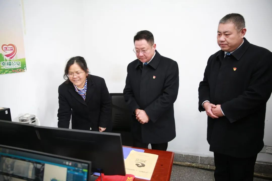 图片2.jpg 图片2.jpg