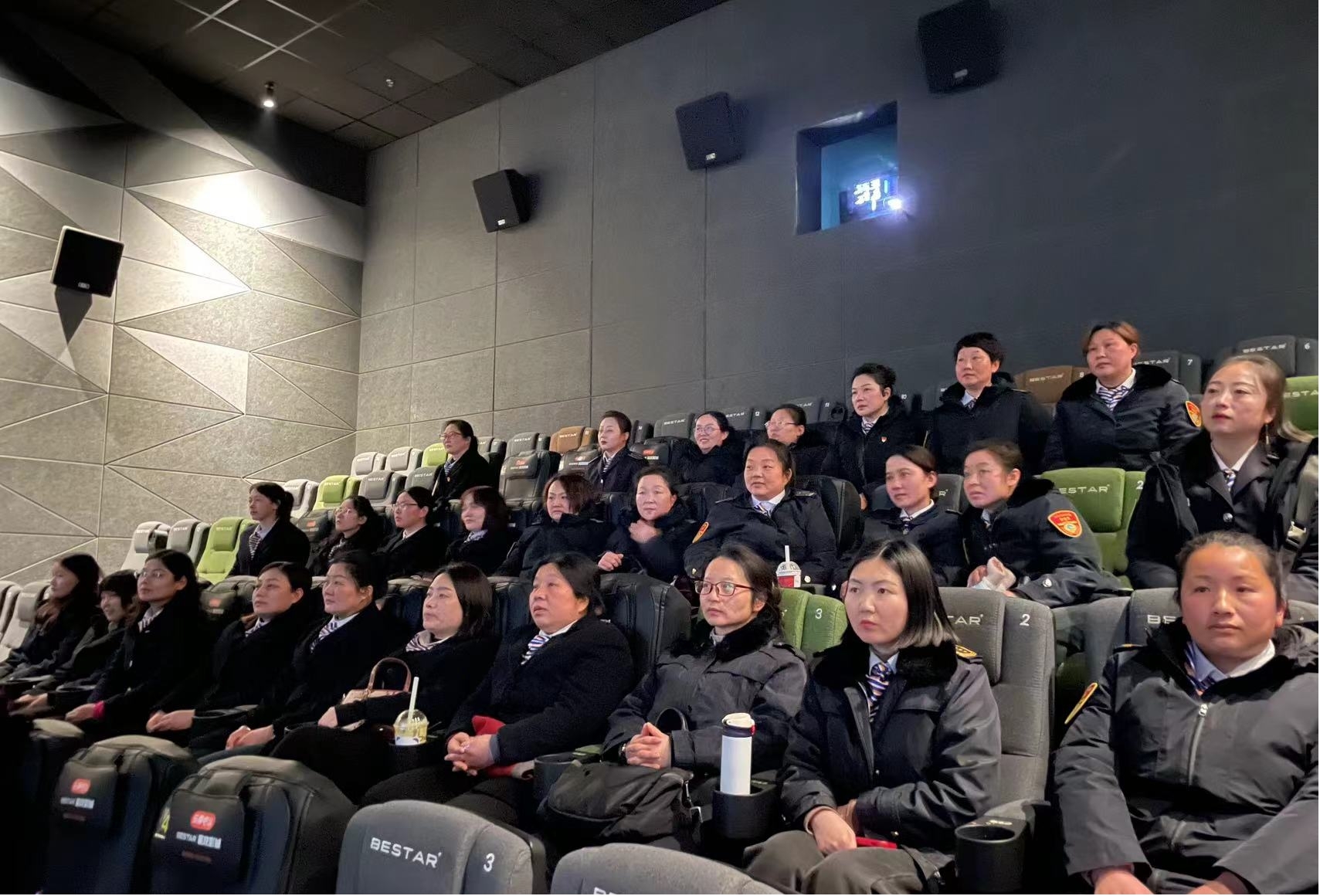 图片3.jpg 图片3.jpg