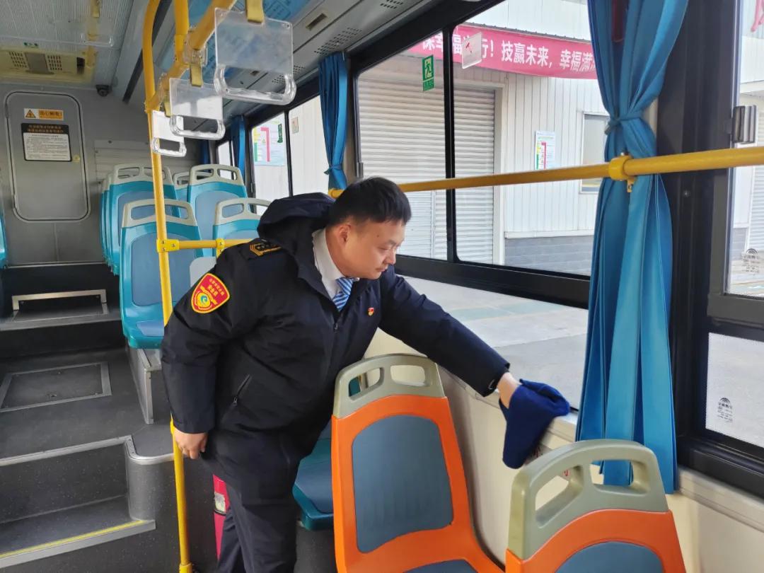 图片20.jpg 图片20.jpg