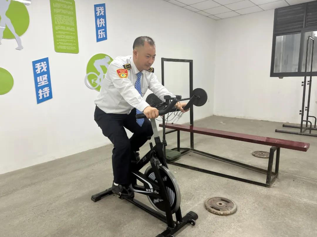 图片8.jpg 图片8.jpg