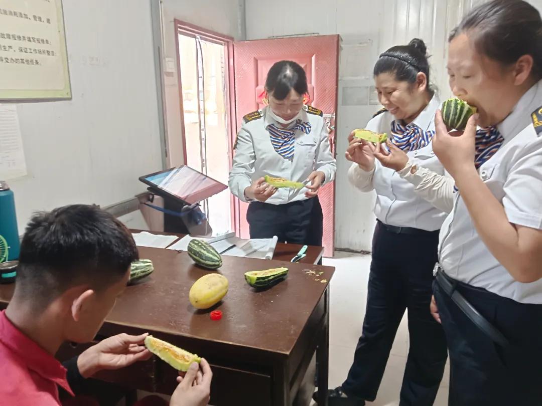 图片8.jpg 图片8.jpg