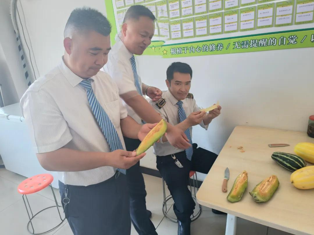 图片9.jpg 图片9.jpg