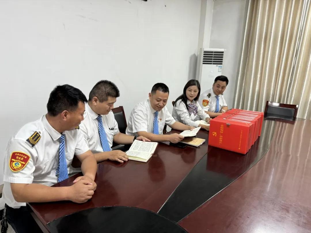 图片4.jpg 图片4.jpg
